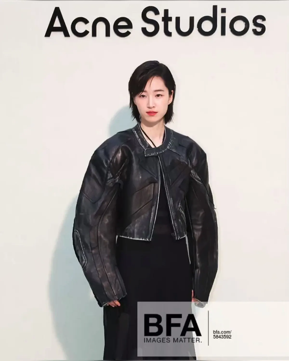 커뮤니티에서 화제된 인기 셀럽 콘텐츠