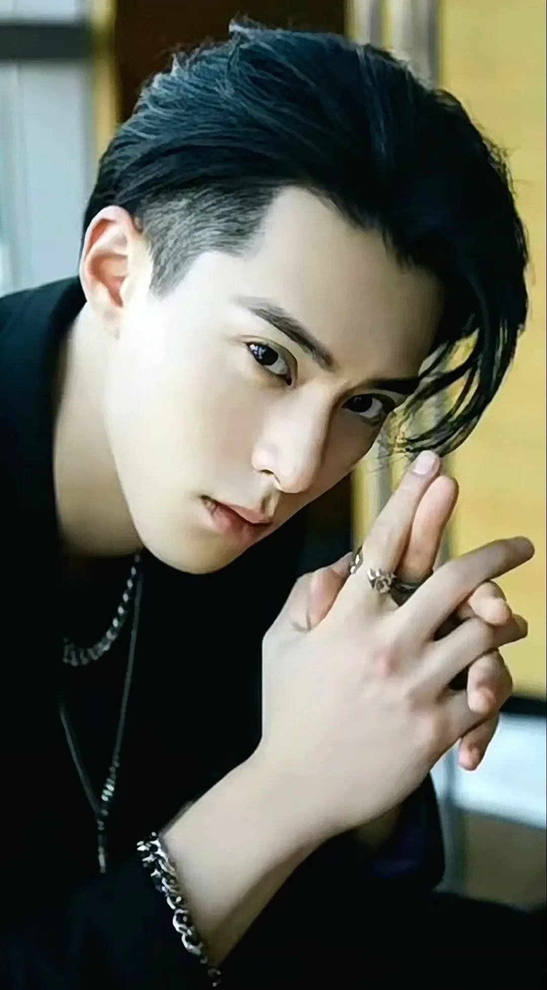 Behind-the-scenes cut of Dylan Wang
