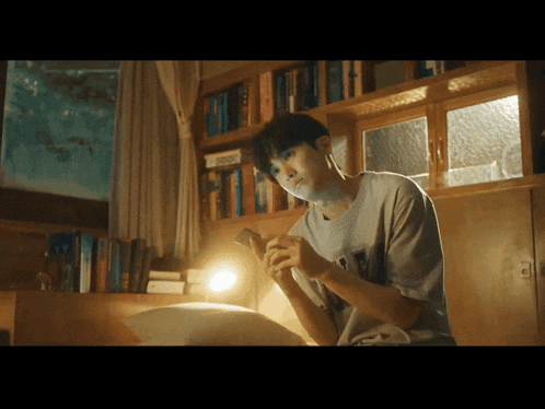 Behind-the-scenes cut of Park Hyungsik