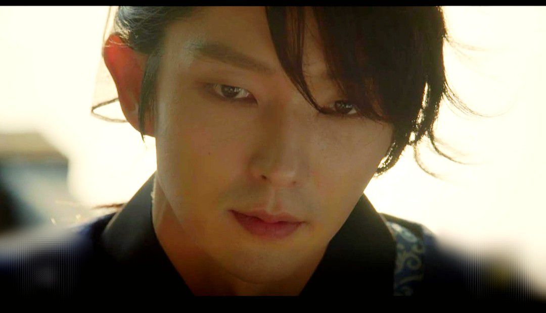 Behind-the-scenes cut of Lee Joongi