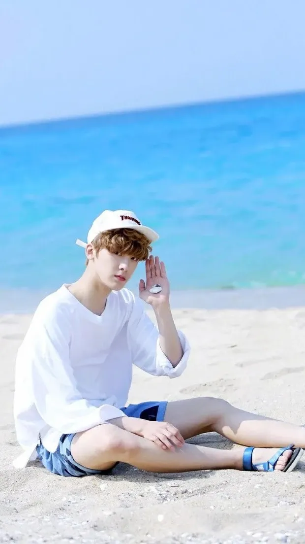 Special wallpaper made by Yoon Sanha's fans