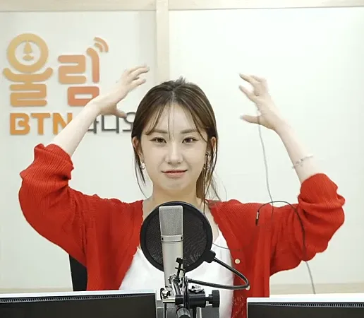 Cuplikan di balik layar dari Jeon Yujin