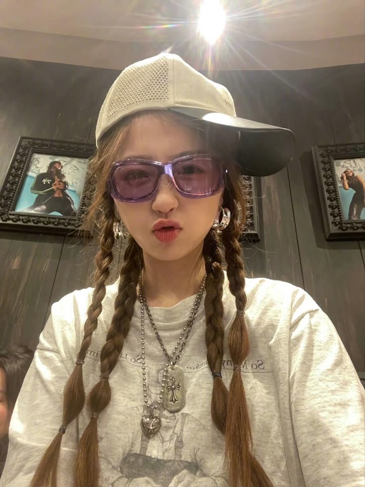 A moment captured by a fan of Esther Yu