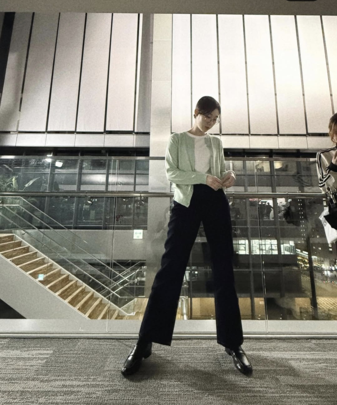 粉丝拍下的韩艺智瞬间