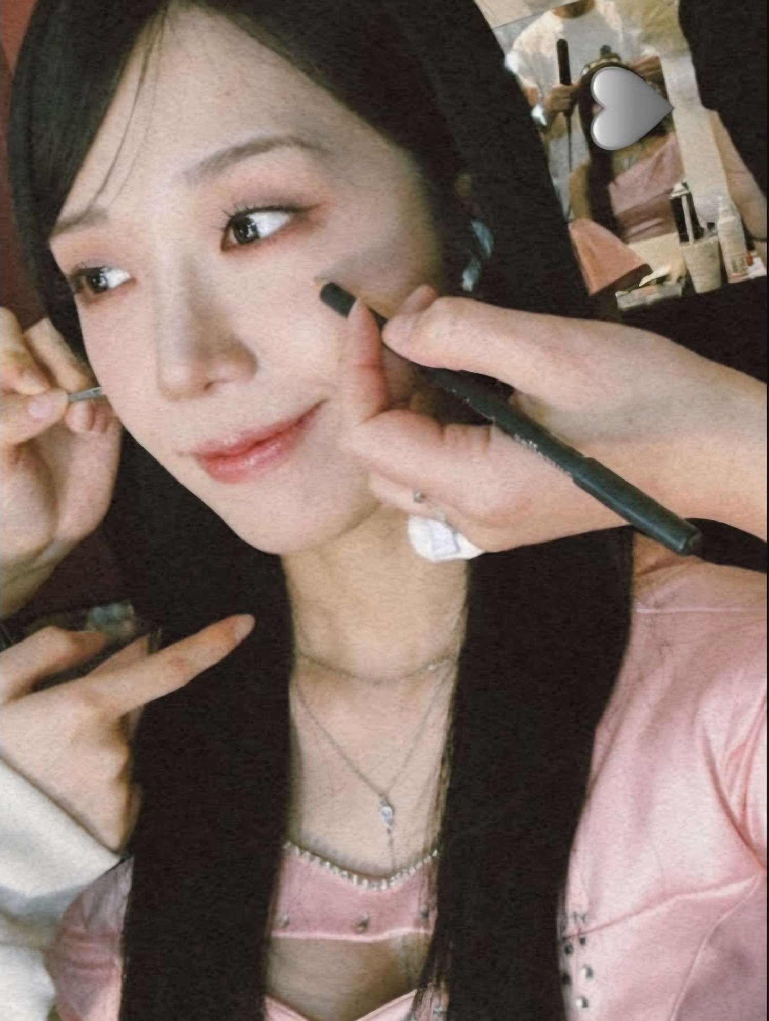 Recent activity shot of Jung Eunji