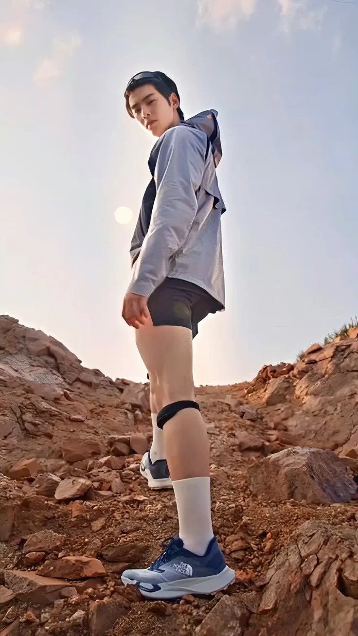 Latest photo of Cha Eunwoo