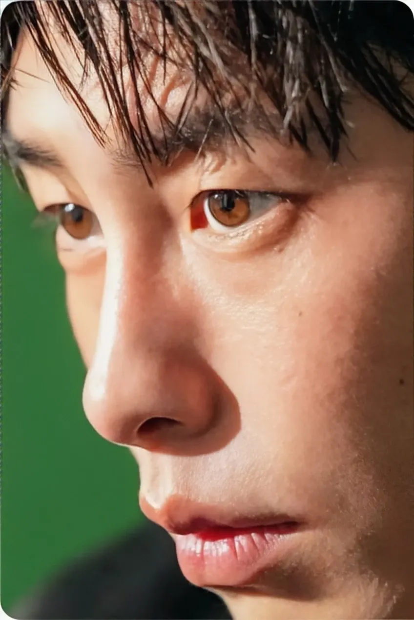 A moment captured by a fan of Lee Jaewook
