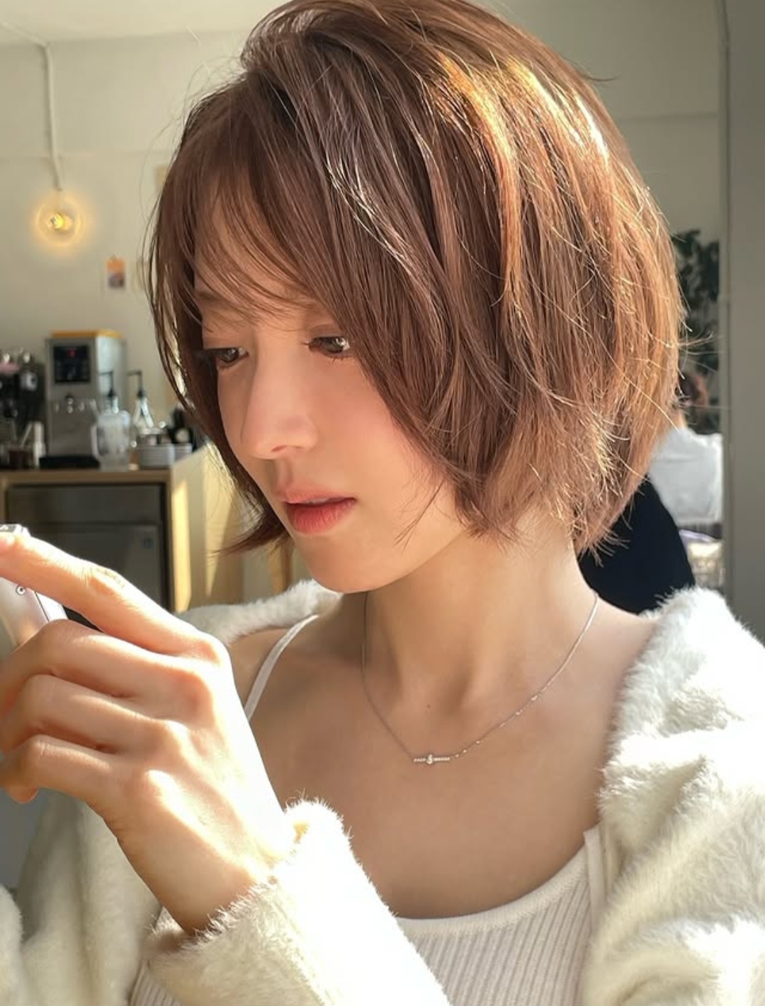 Behind-the-scenes cut of Lee Seyoung