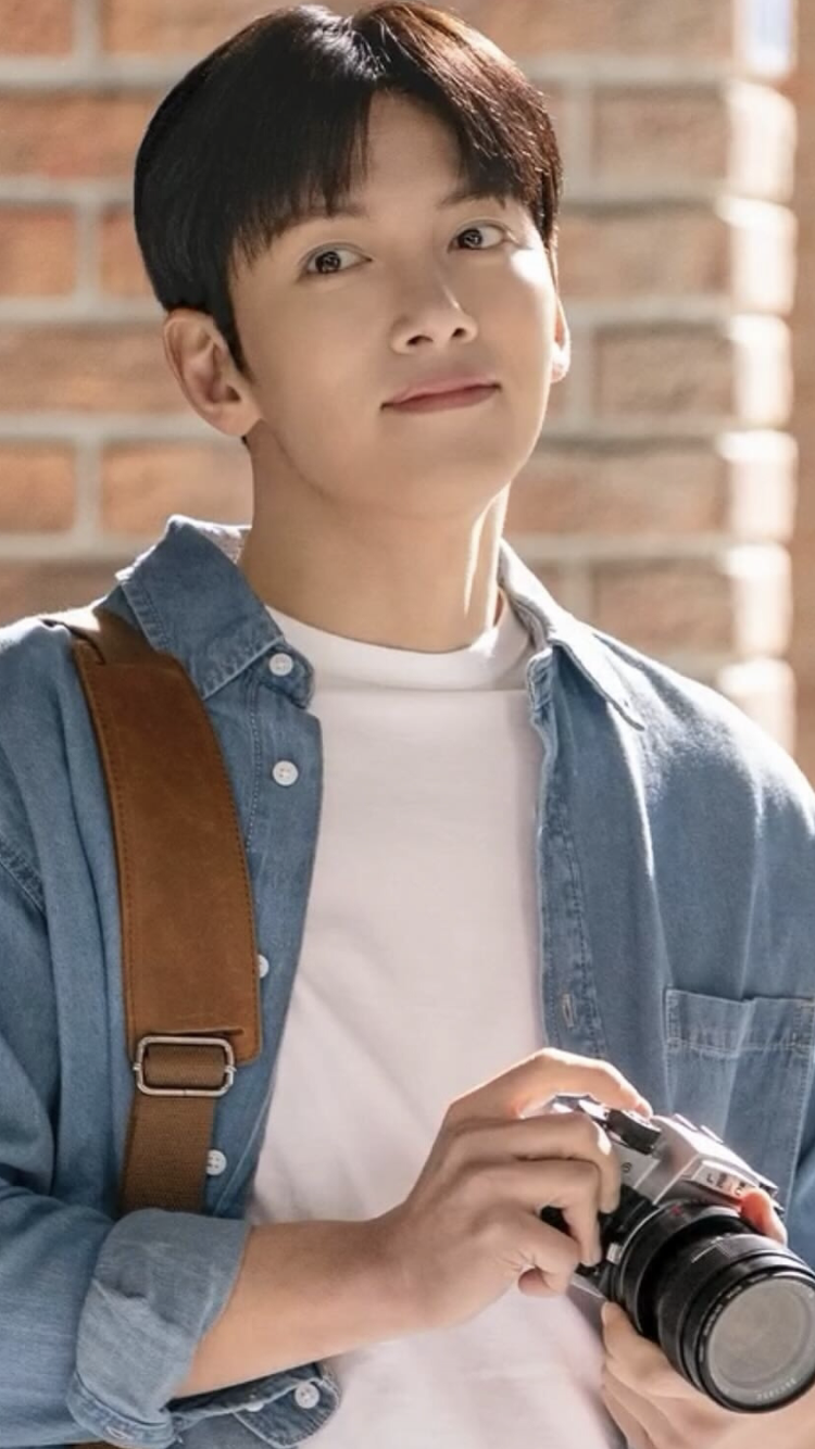 チ・チャンウクの最近の活動ショット