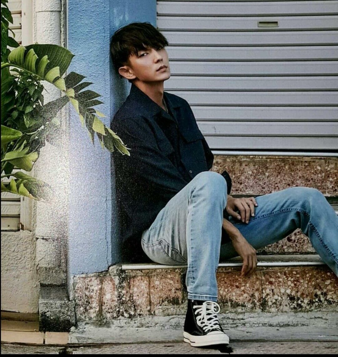 A moment captured by a fan of Lee Joongi