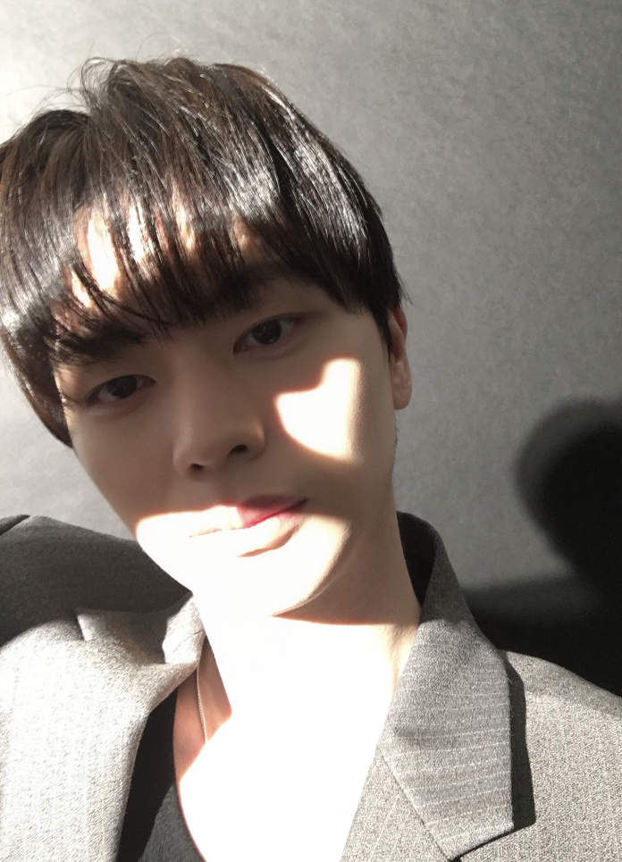 Recent activity shot of Yook Sungjae