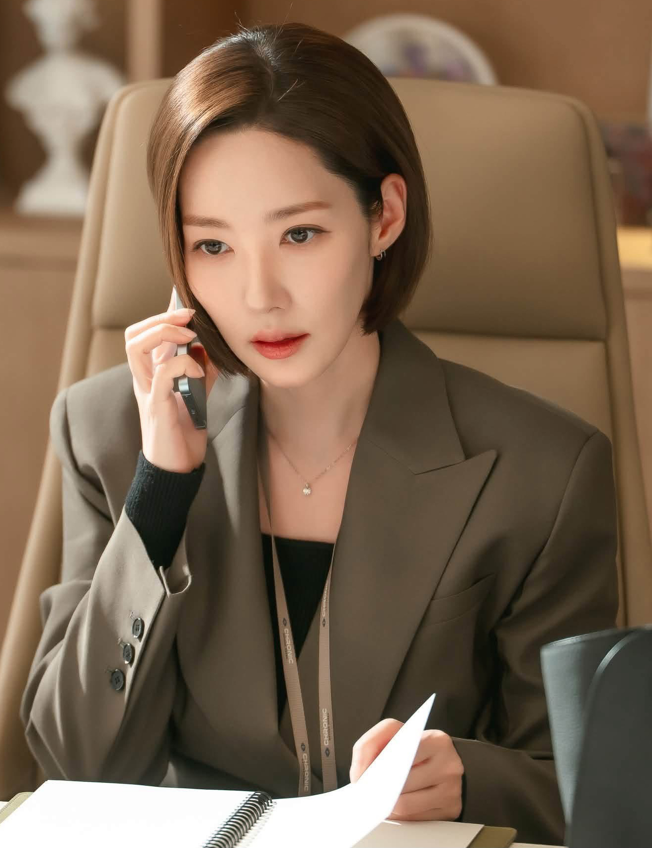 Behind-the-scenes cut of Park Minyoung