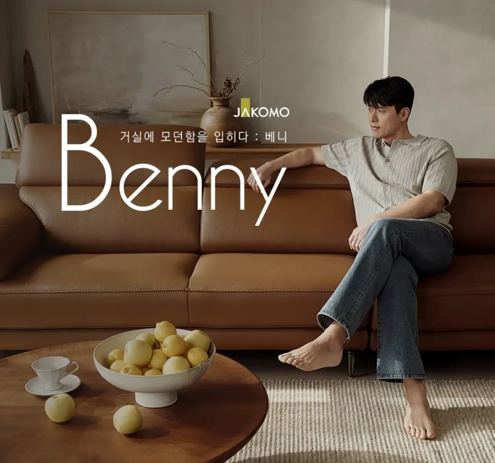 Foto kegiatan terbaru dari Hyun Bin