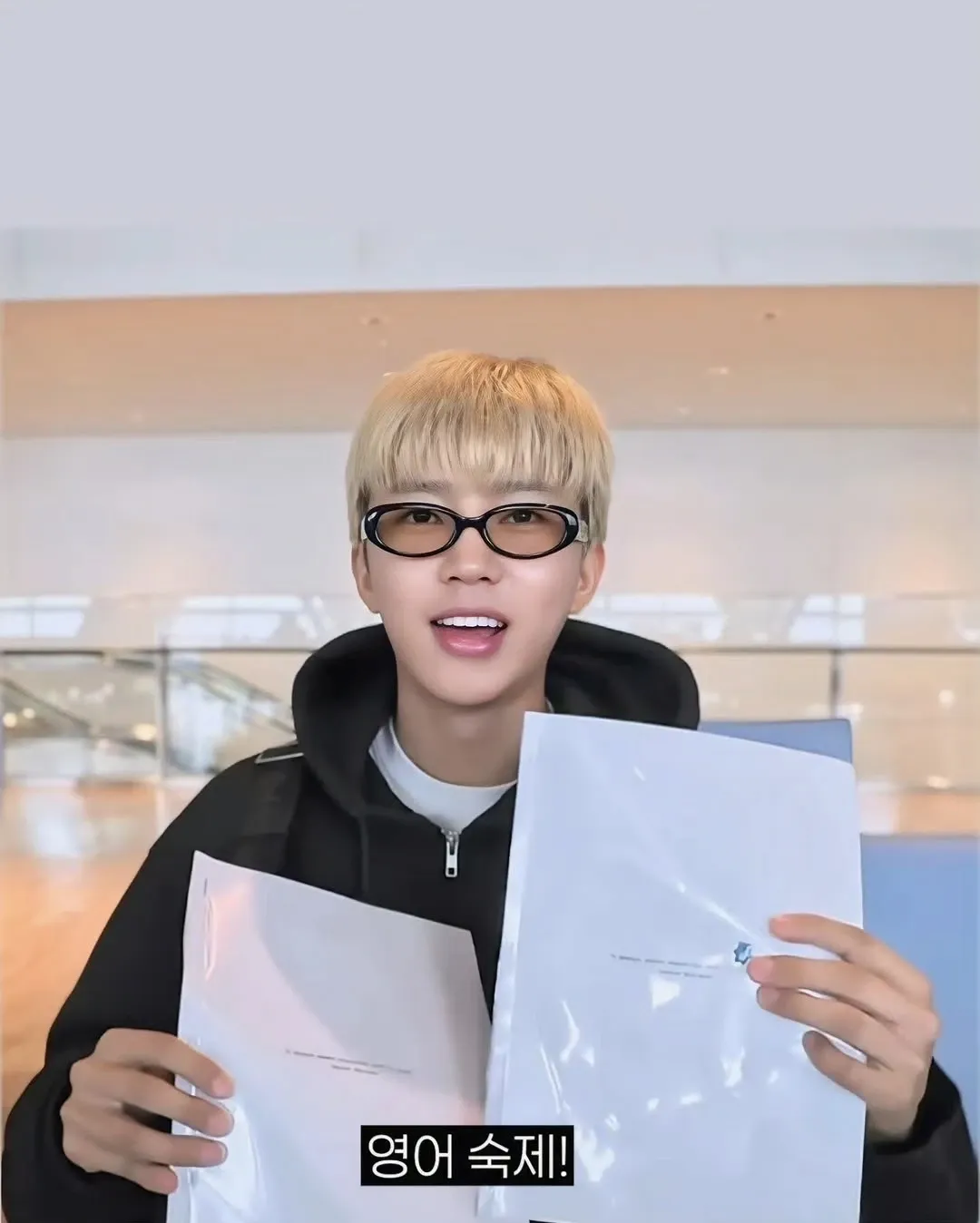 Cuplikan di balik layar dari Lim Youngwoong