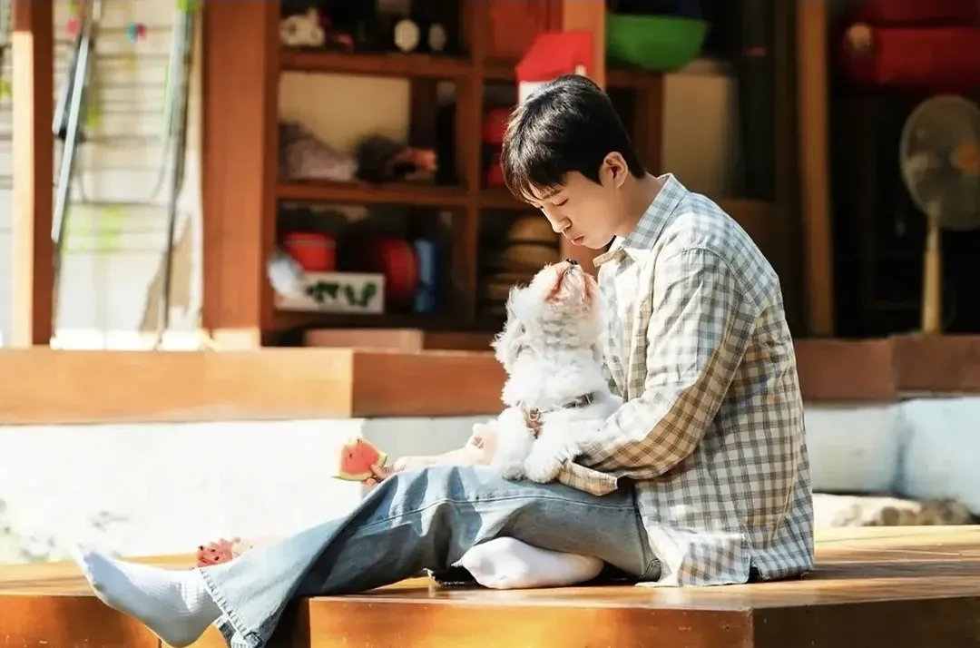 Foto kegiatan terbaru dari Lim Youngwoong