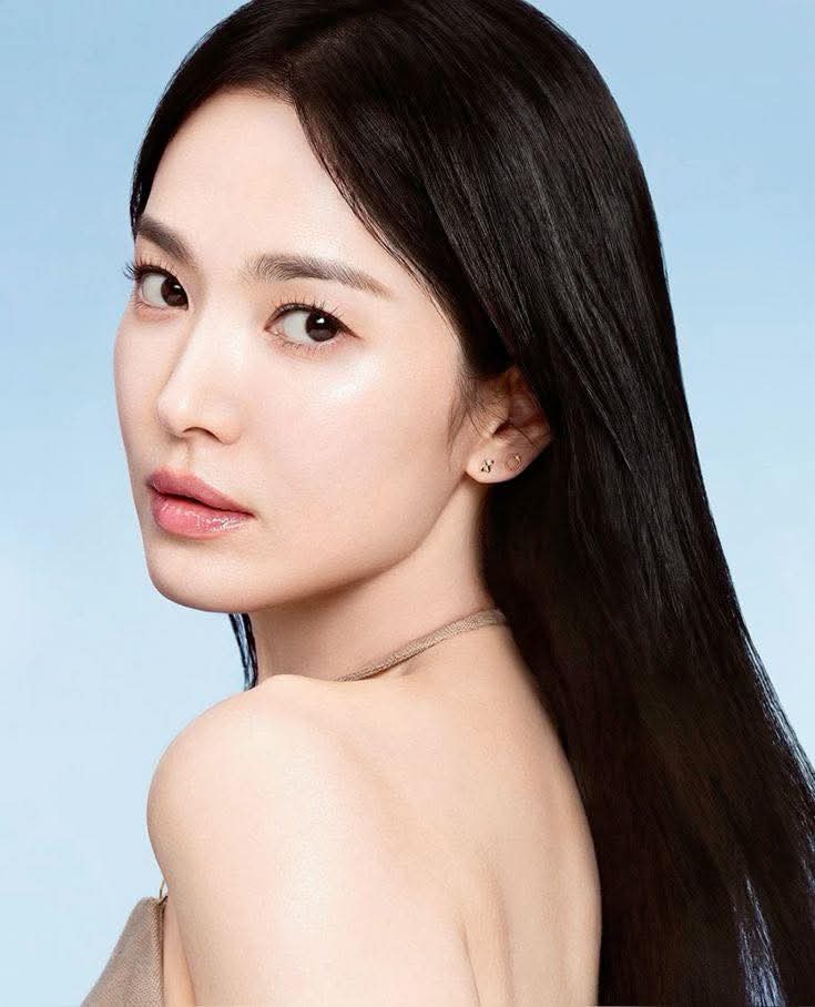 Recent activity shot of Song Hyekyo