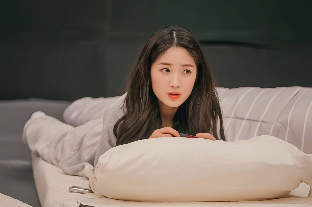 Latest photo of Kim Hyeyoon