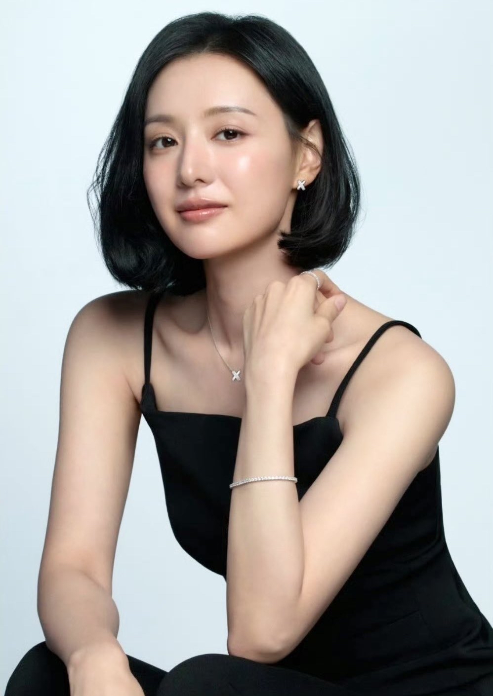 Behind-the-scenes cut of Kim Jiwon