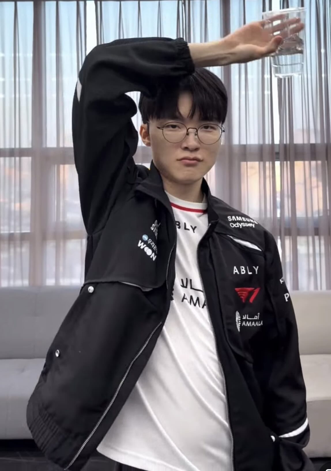 Behind-the-scenes cut of Faker