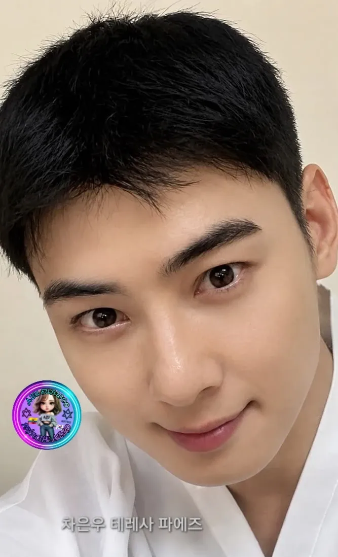 Latest photo of Cha Eunwoo