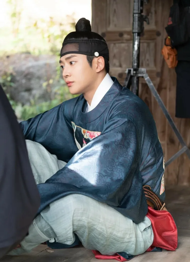 Cuplikan di balik layar dari Rowoon