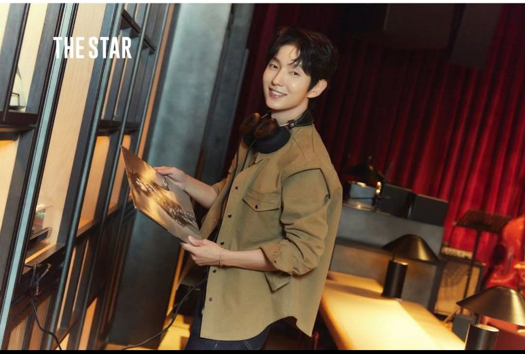 Behind-the-scenes cut of Lee Joongi