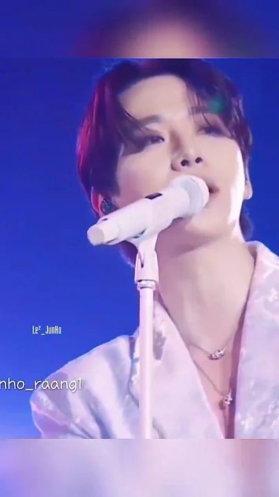 粉丝拍下的李俊昊瞬间