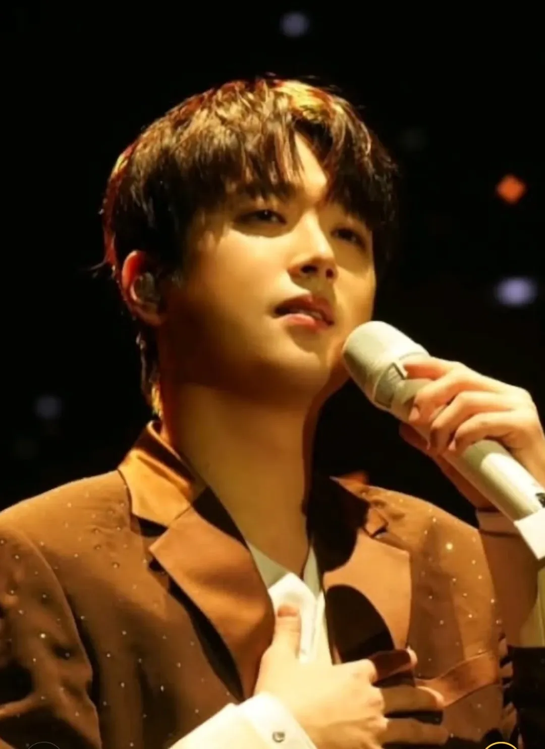 Cuplikan di balik layar dari Lee Chanwon