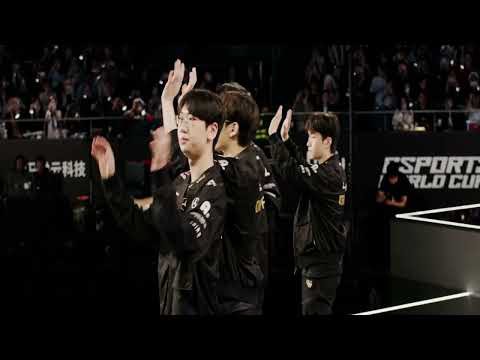 A moment captured by a fan of Faker