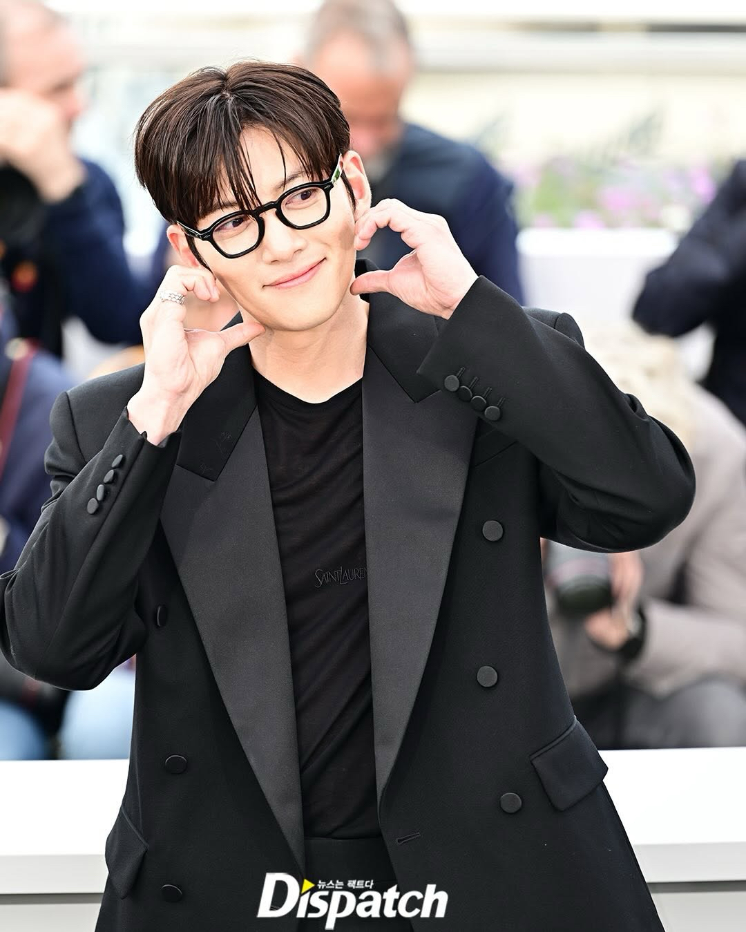 Behind-the-scenes cut of Ji Changwook