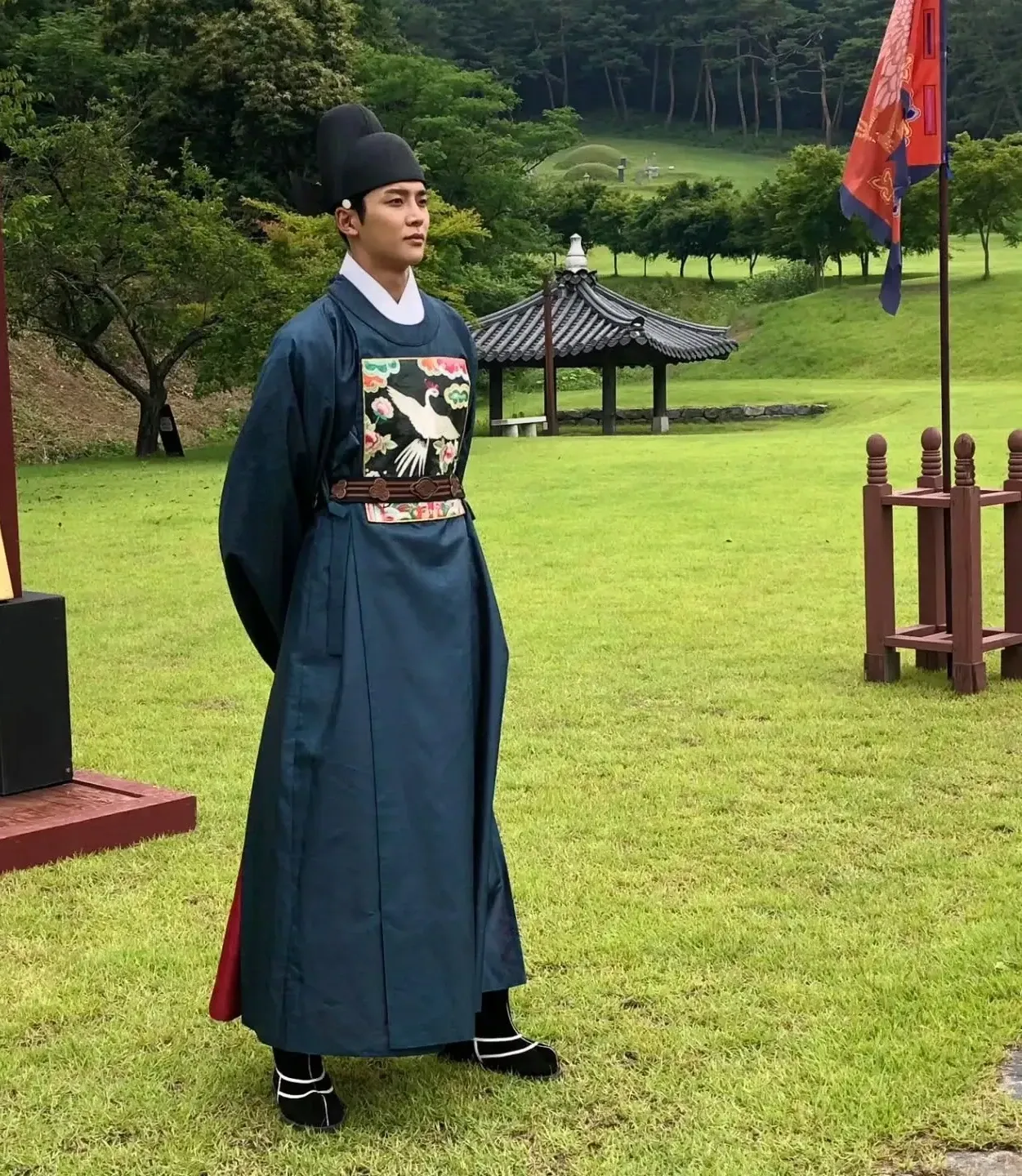 Cuplikan di balik layar dari Rowoon