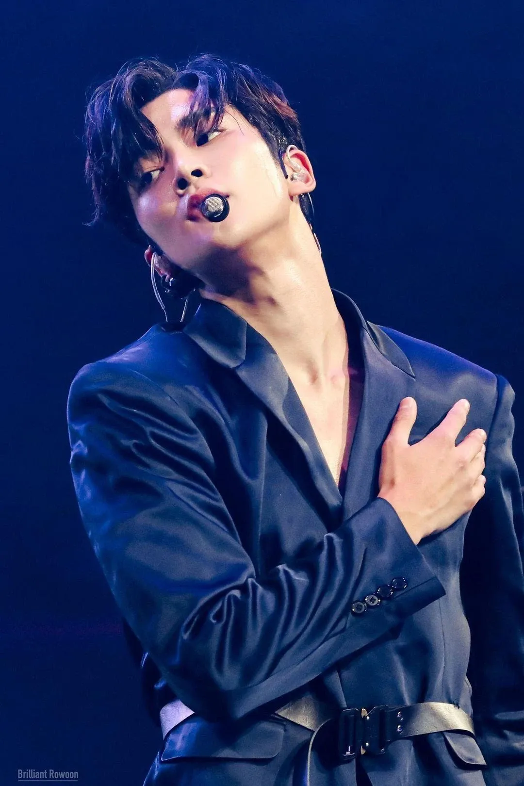 Foto kegiatan terbaru dari Rowoon