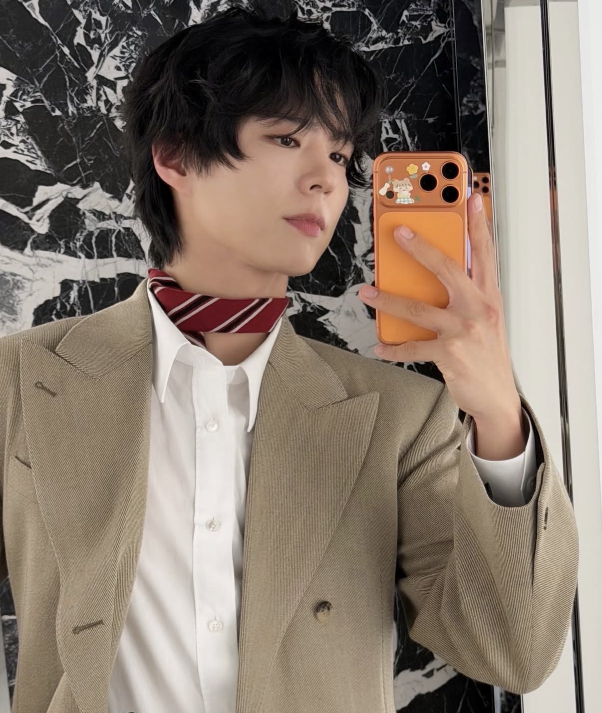 A moment captured by a fan of Park Bogum