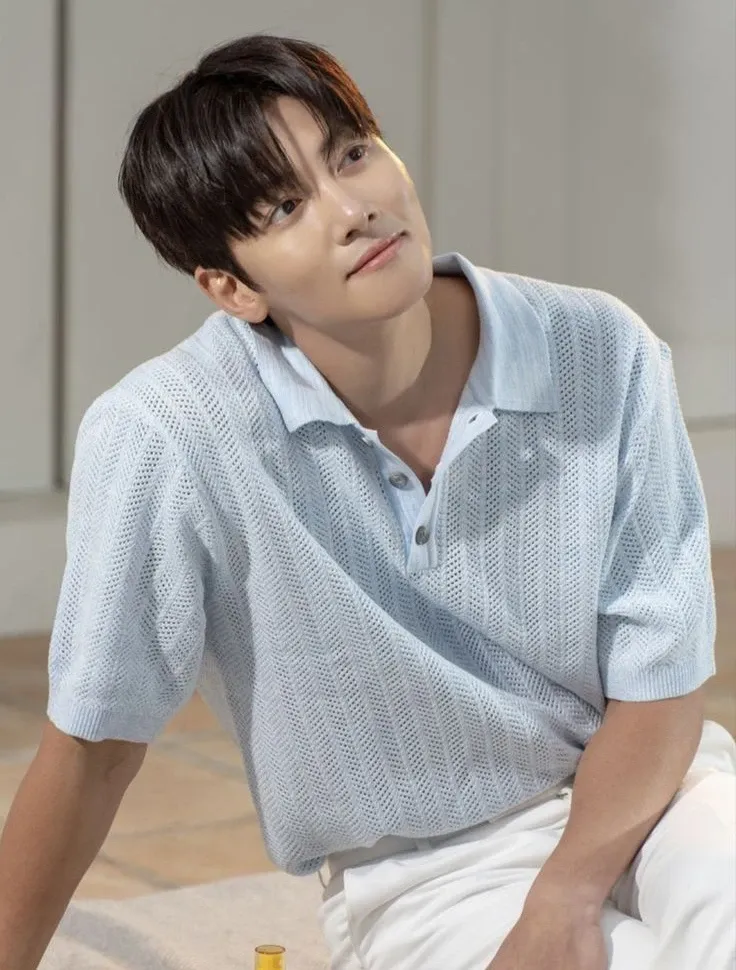 Behind-the-scenes cut of Ji Changwook