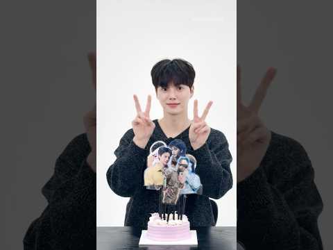 Latest photo of Song Kang