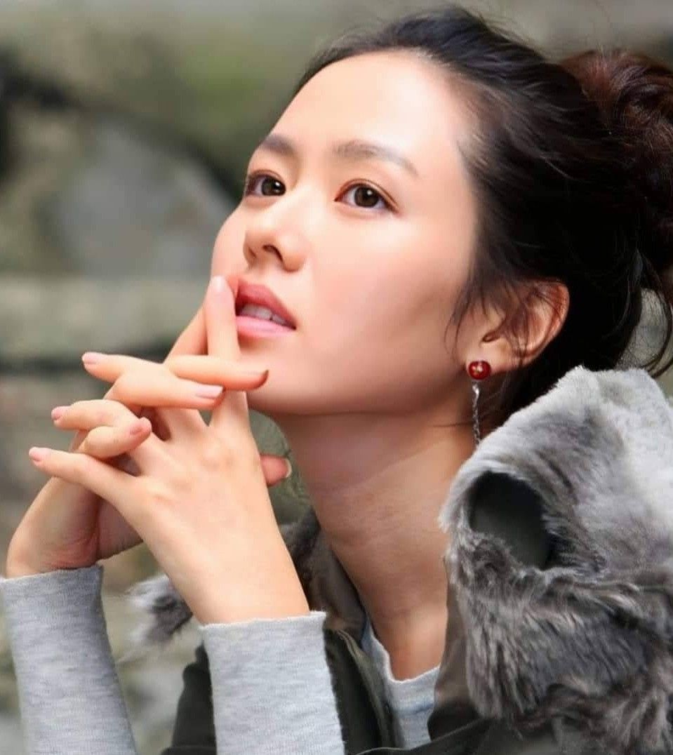 손예진의 최신 사진