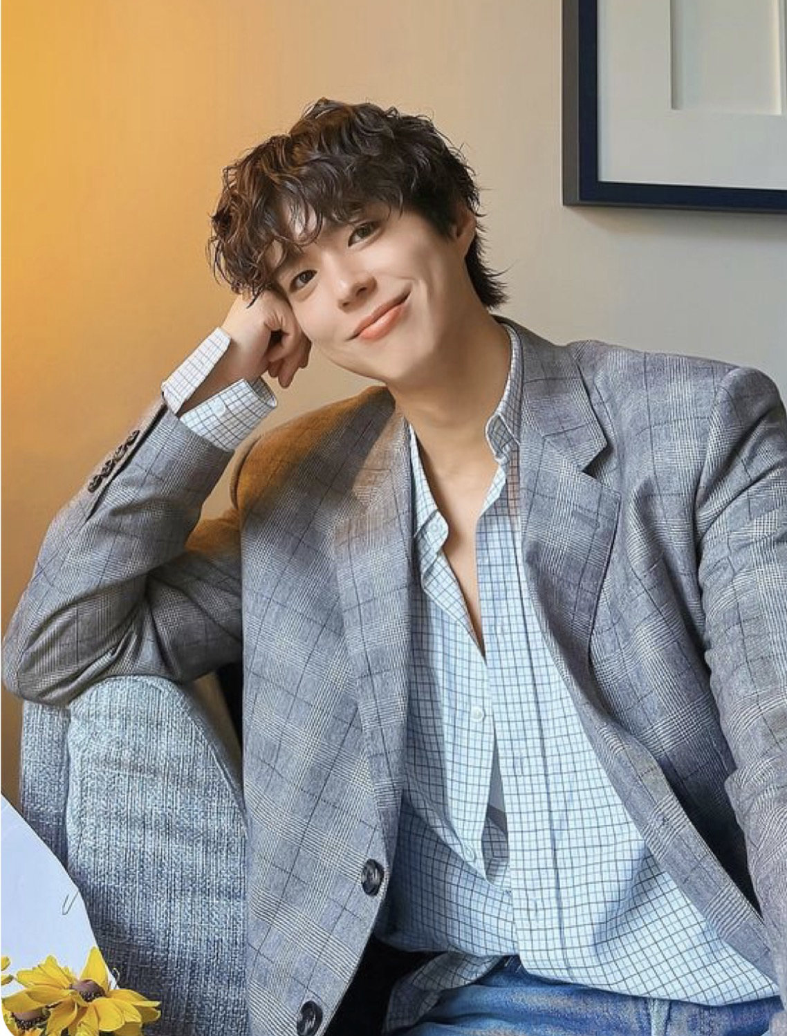 A moment captured by a fan of Park Bogum