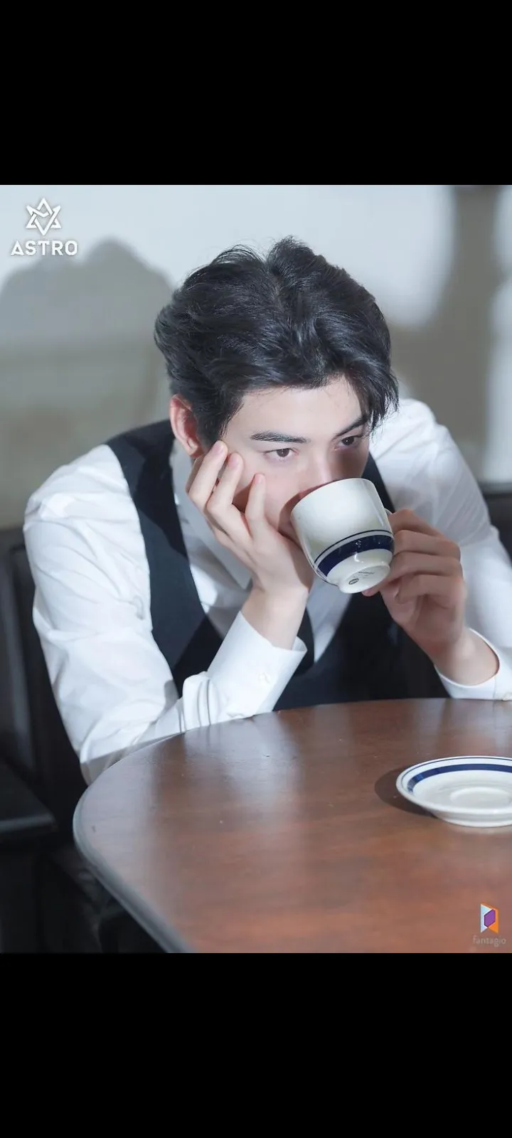 Representative background image loved by Cha Eunwoo fandom