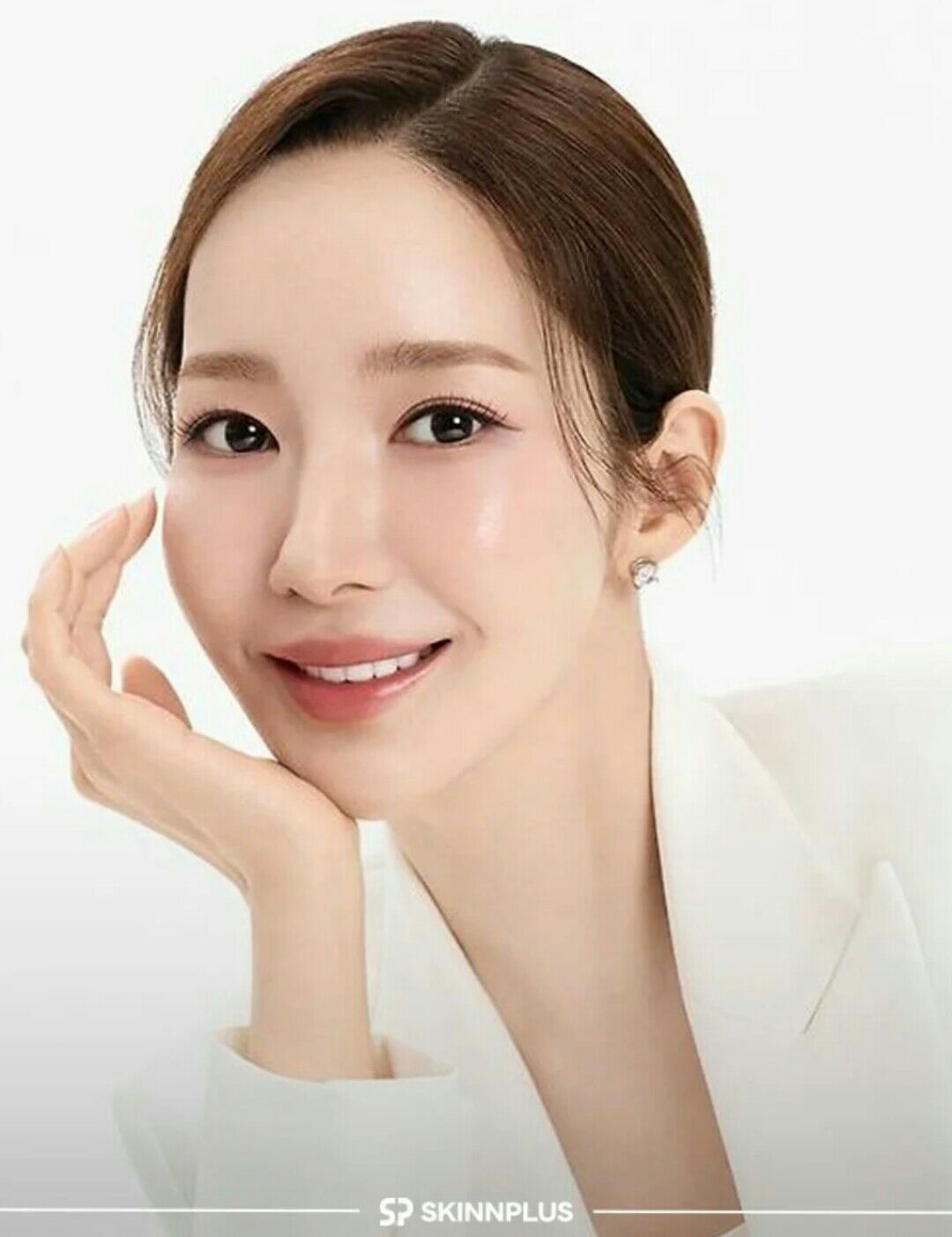 Recent activity shot of Park Minyoung