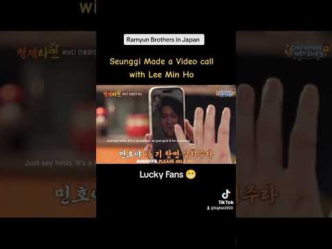 Momen yang diabadikan oleh penggemar Lee Seunggi