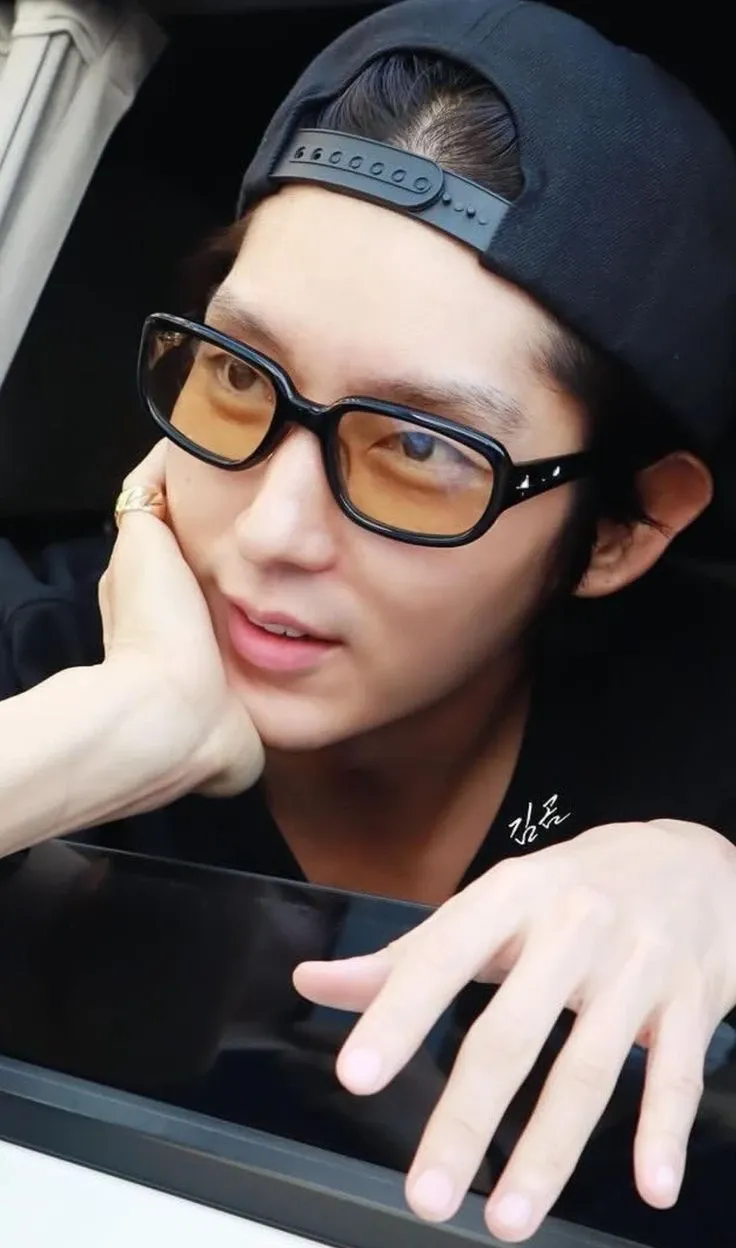 Latest photo of Lee Joongi