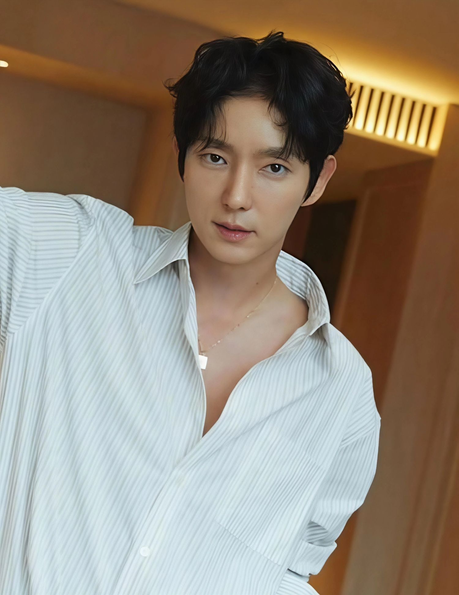 Latest photo of Lee Joongi