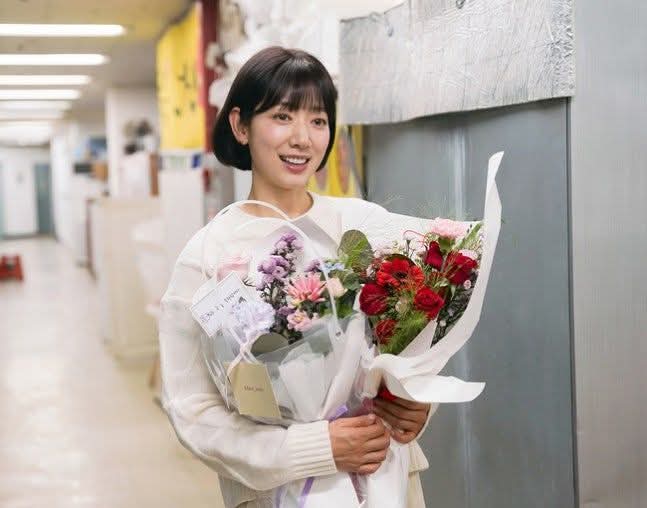 Behind-the-scenes cut of Park Shinhye