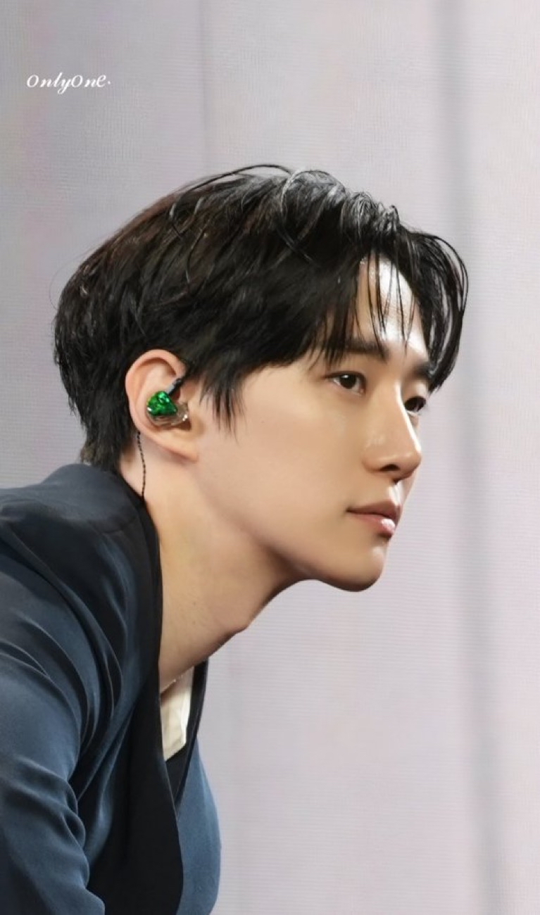 Cuplikan di balik layar dari Lee Junho