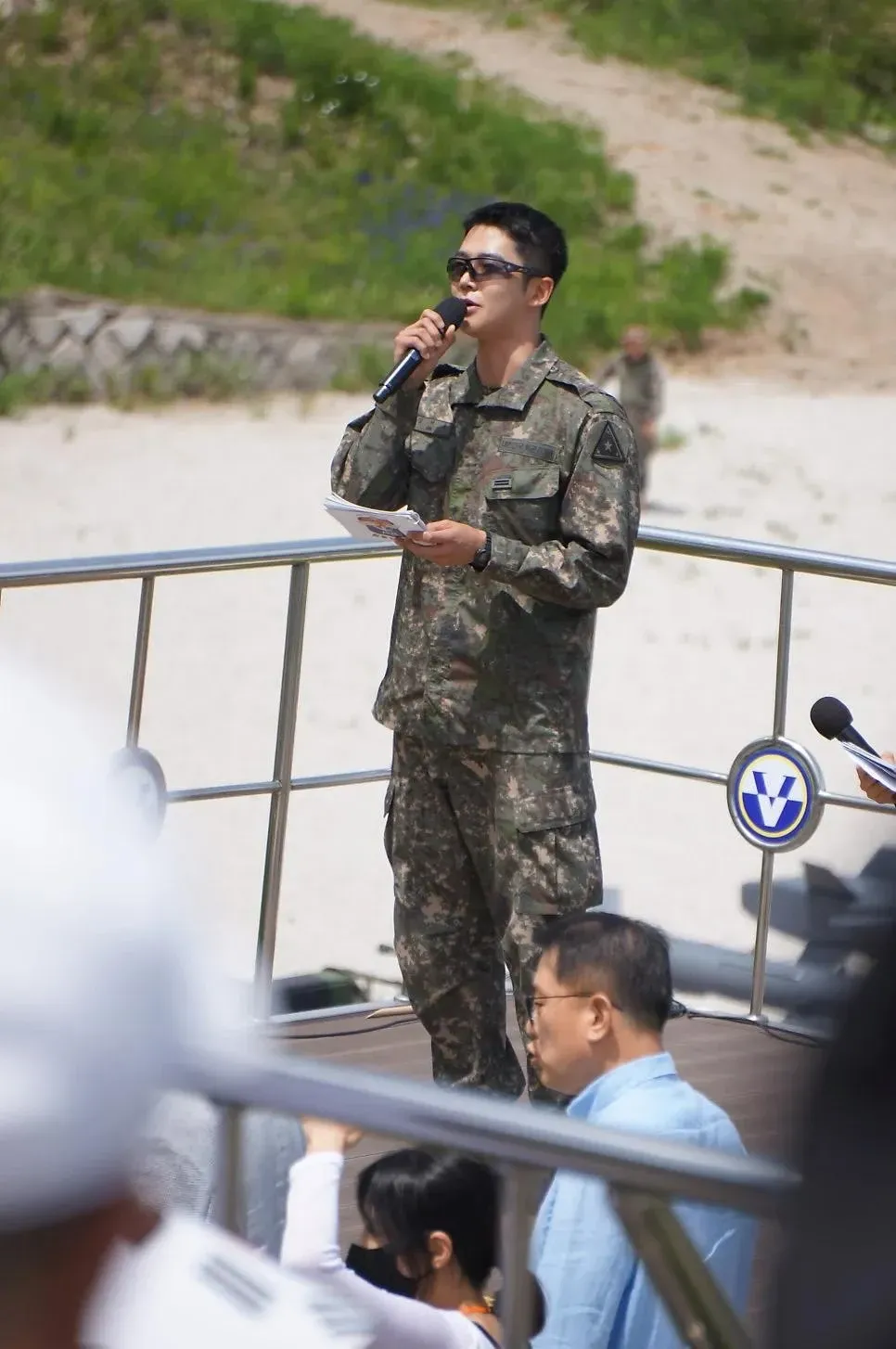 Momen yang diabadikan oleh penggemar Rowoon