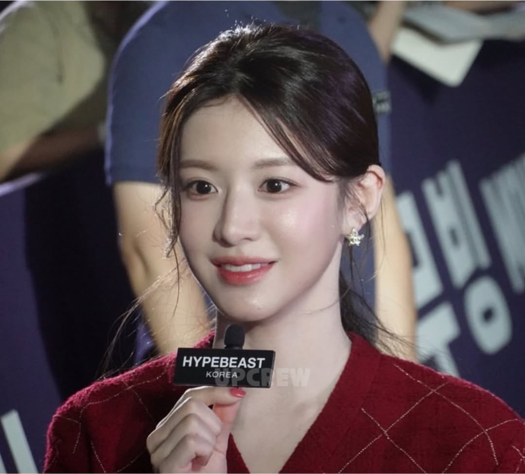 Behind-the-scenes cut of Go Younjung