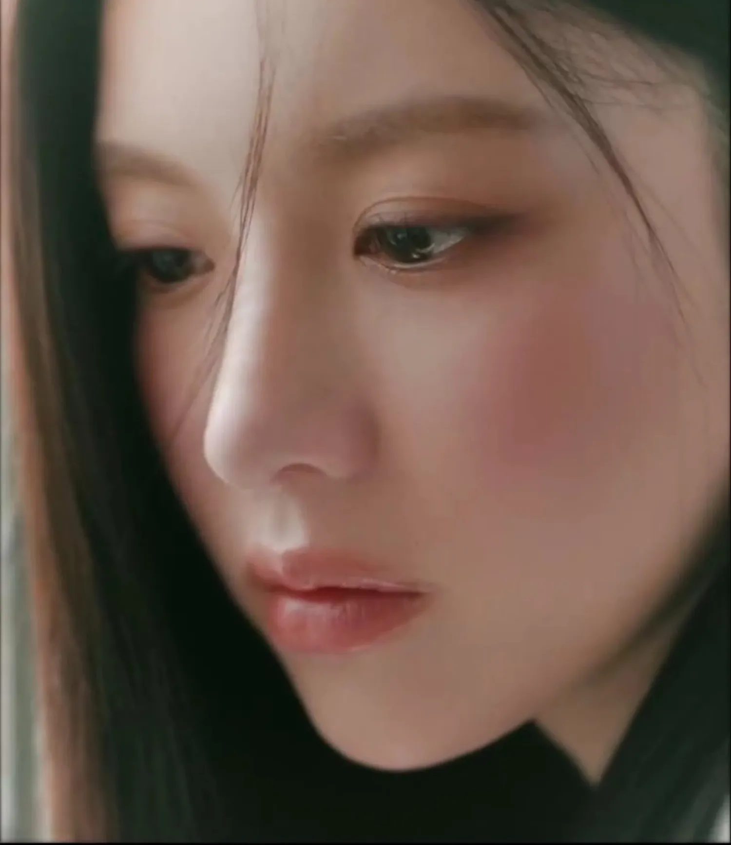 Behind-the-scenes cut of Go Younjung
