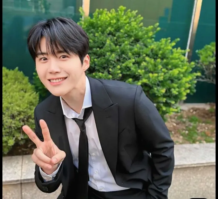 A moment captured by a fan of Kim Seonho