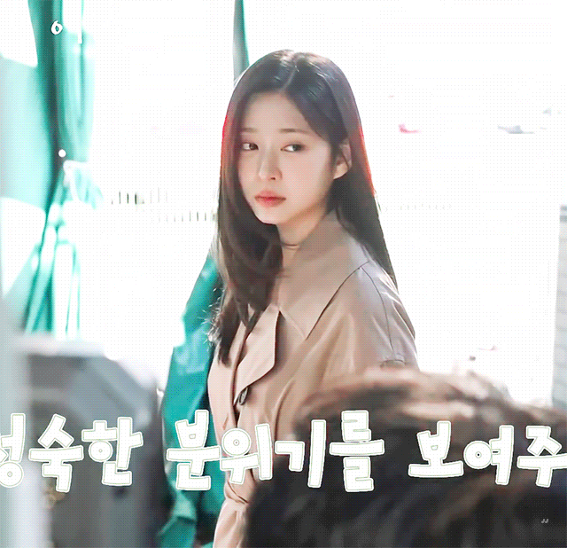 Behind-the-scenes cut of Kim Minju