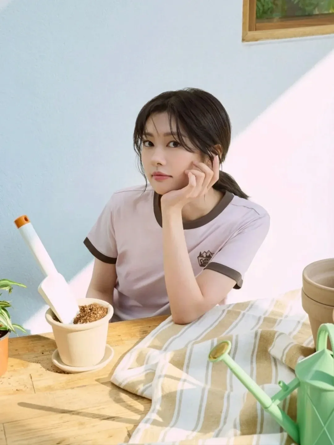 Behind-the-scenes cut of Jung Somin